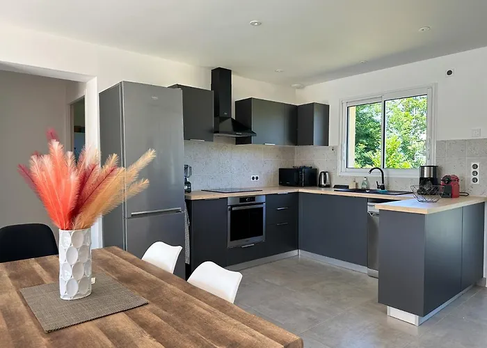 Sarlat ,piscine/jacuzzi Villa